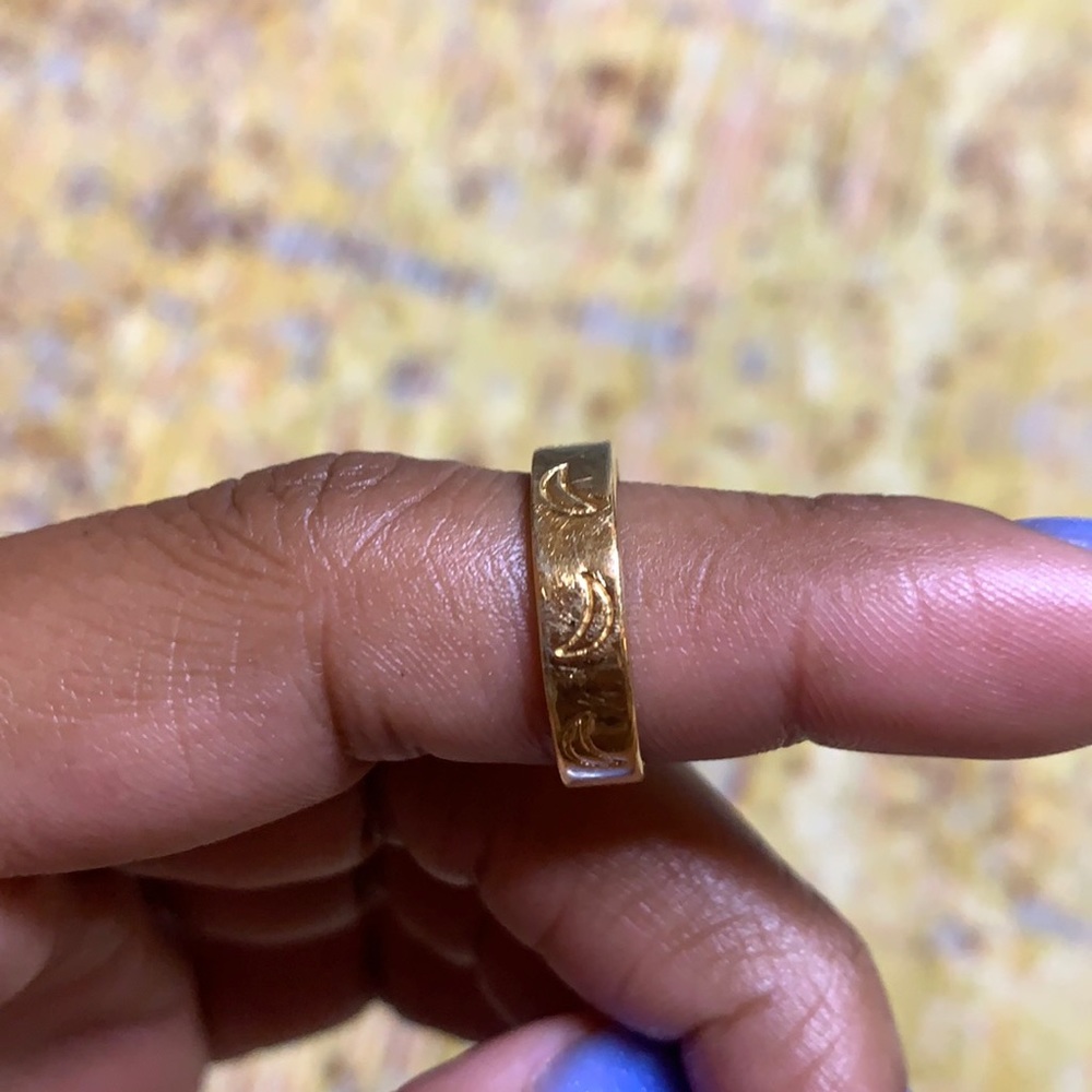 🌙 Gold Moon Stamp Ring